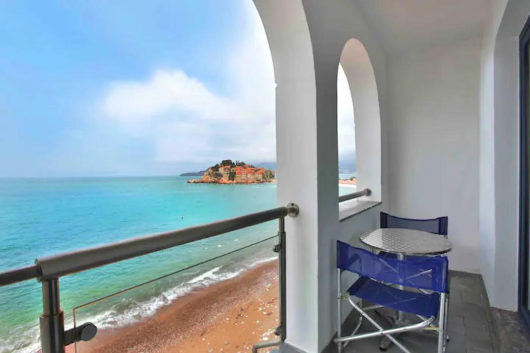 Plava Vila Beach Apartments Sveti Stefan Exteriör bild
