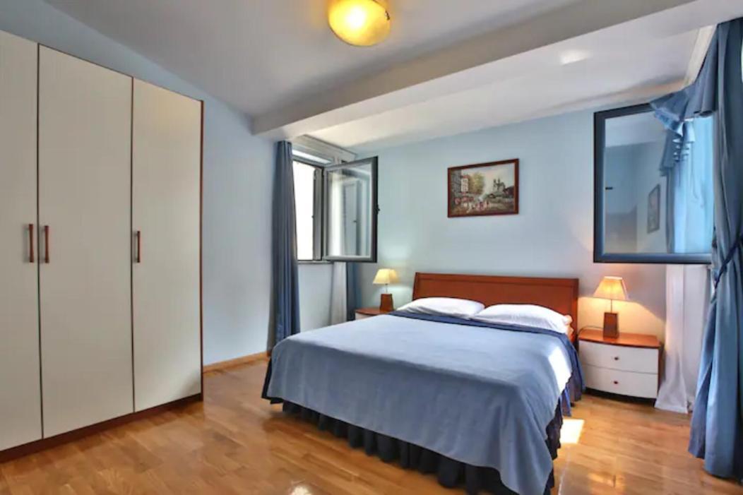 Plava Vila Beach Apartments Sveti Stefan Exteriör bild