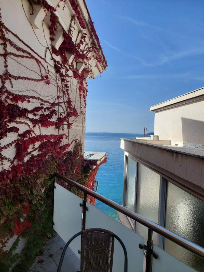 Plava Vila Beach Apartments Sveti Stefan Exteriör bild
